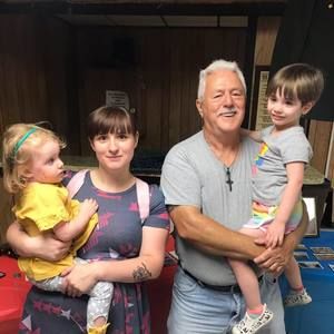 Meet your Posher, Chey